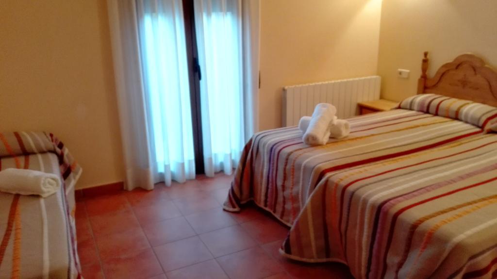 Hostal La Vega Peralejos Ngoại thất bức ảnh