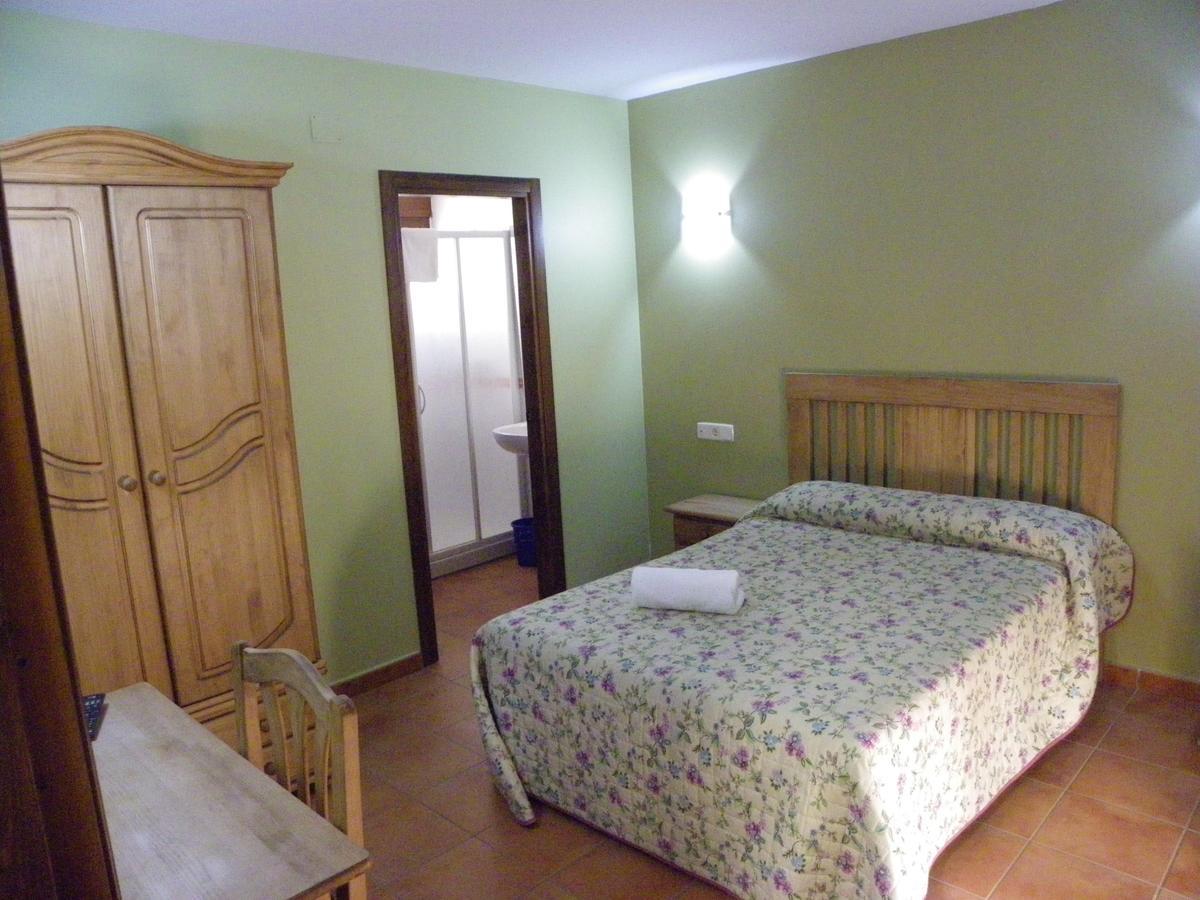 Hostal La Vega Peralejos Ngoại thất bức ảnh